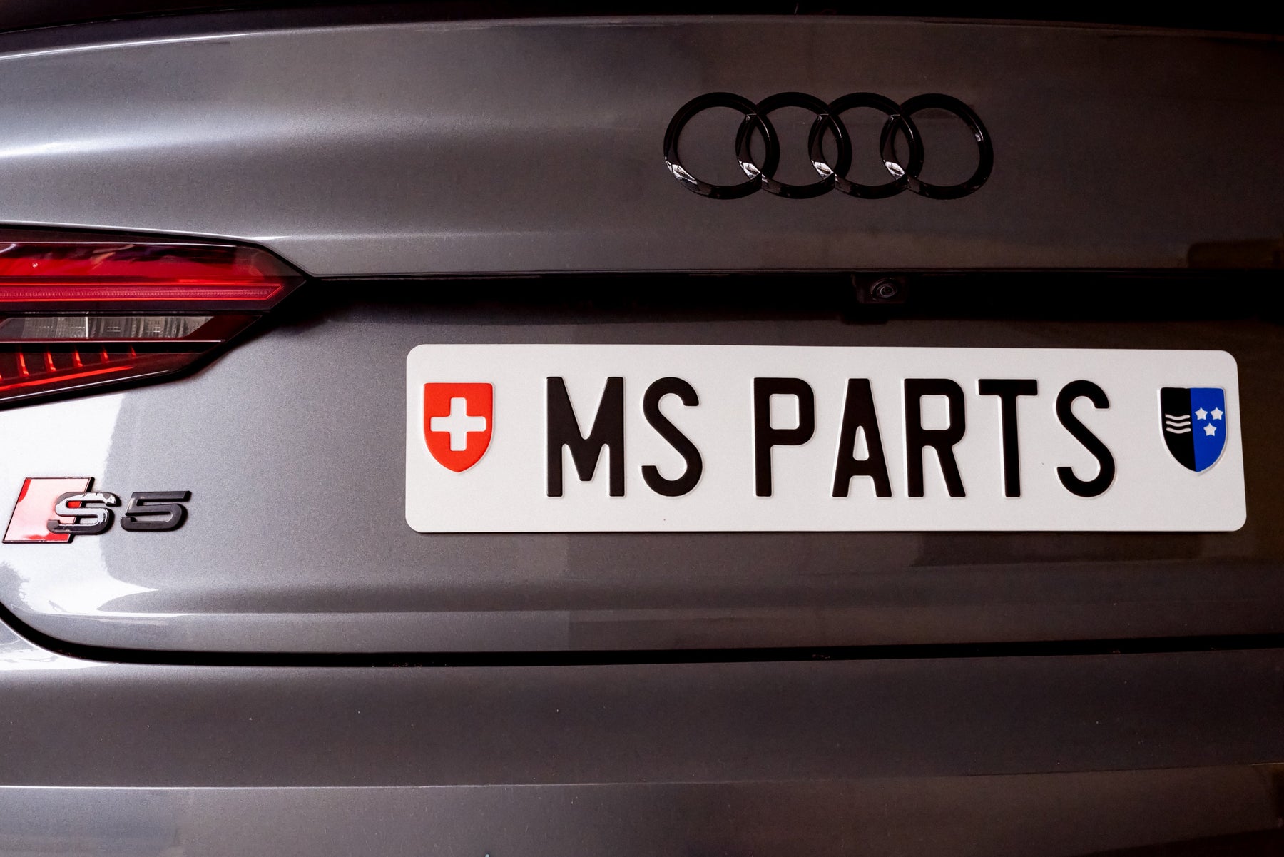 MS Parts Musterschild ohne umlaufenden Rahmen am Audi S5