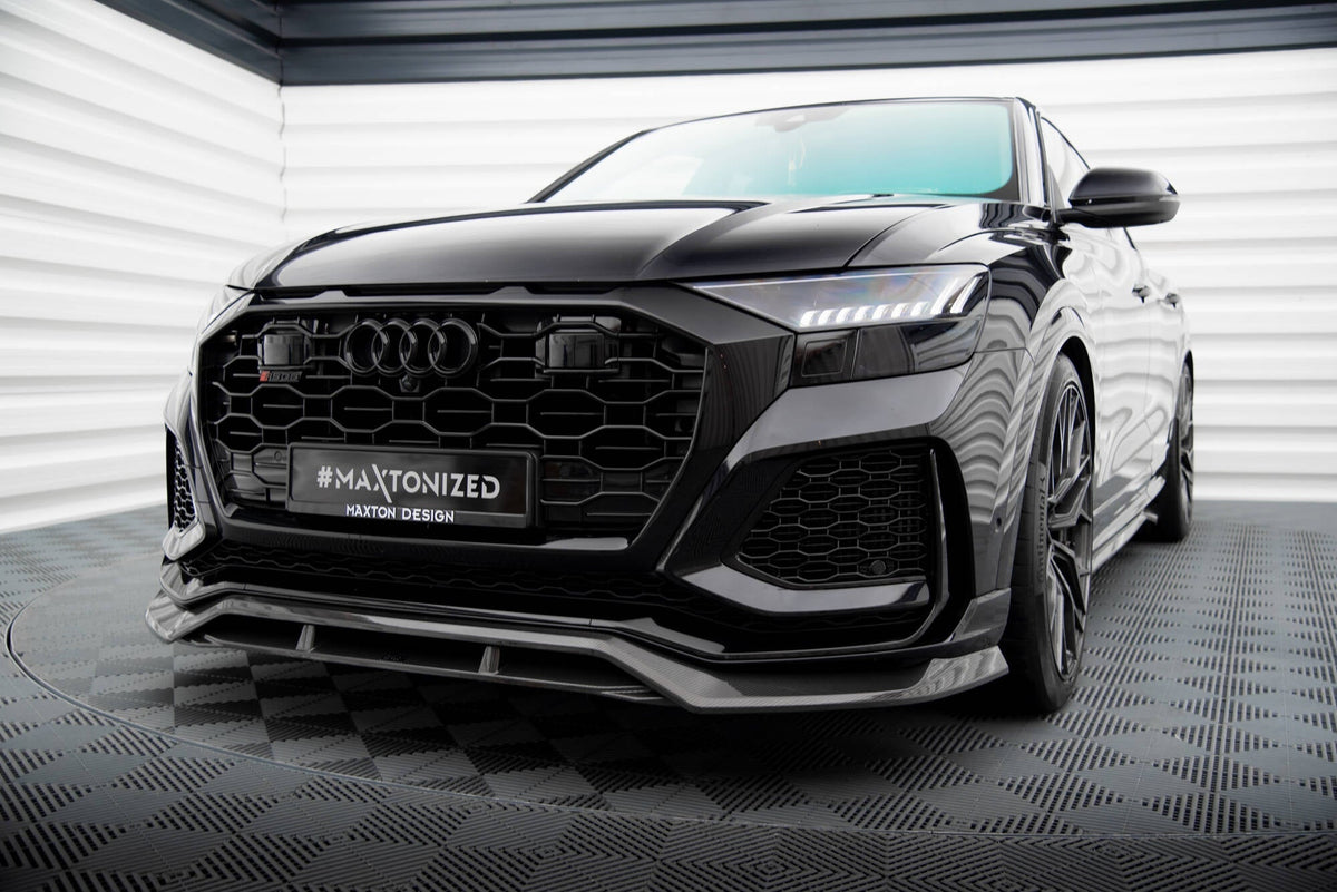 Maxton Design Carbon-Frontsplitter an einem Audi RSQ8
