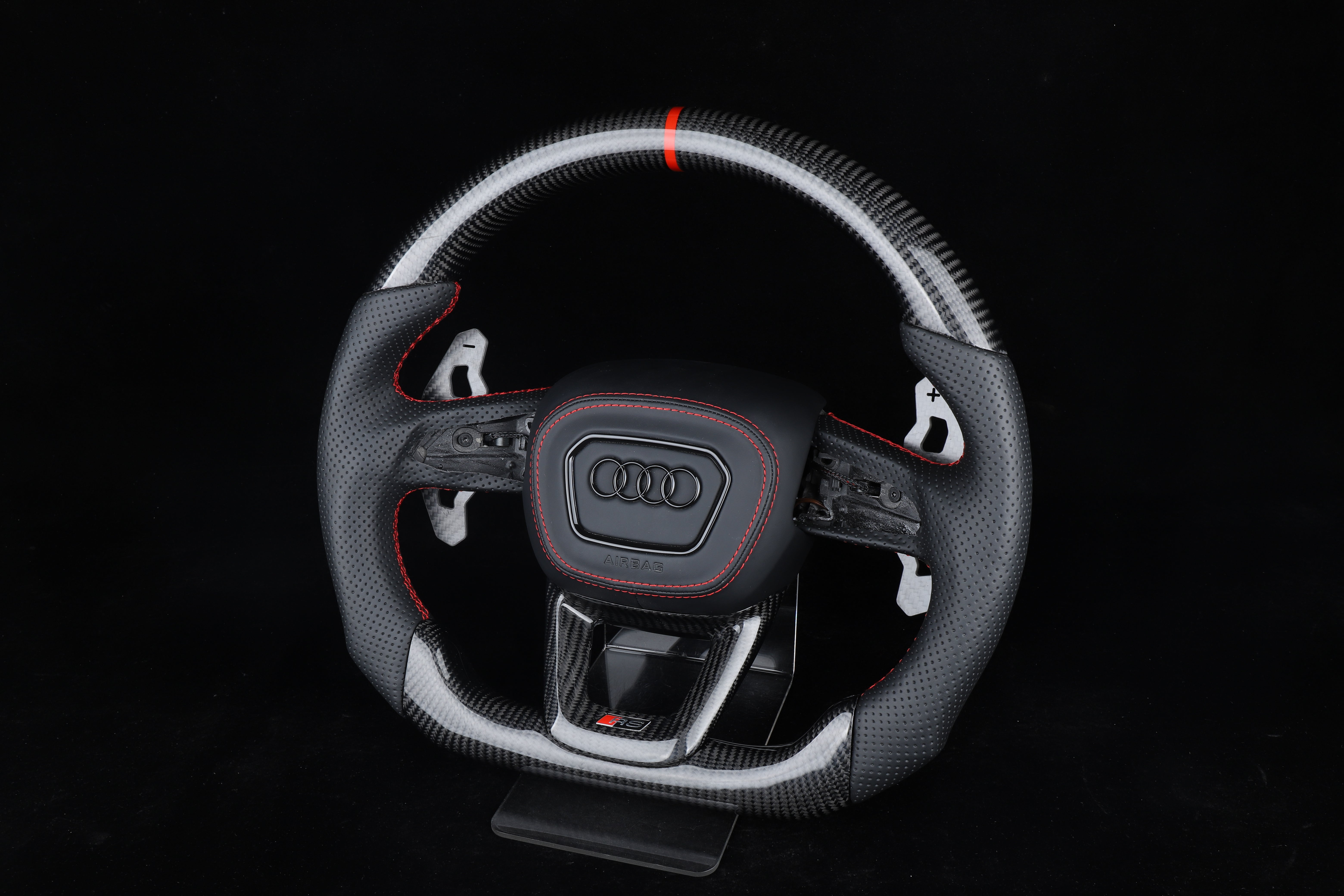 Custom Carbon-Lenkrad für Audi