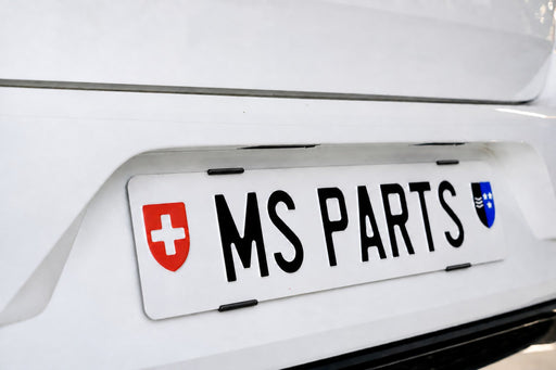 MS Parts Klick-Kennzeichenhalter am Fahrzeugheck, rahmenlos mit vier schmalen Haltern