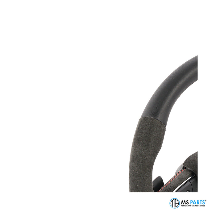 Detail: Sichtcarbon am oberen Kranz, Audi Q5 Lenkrad