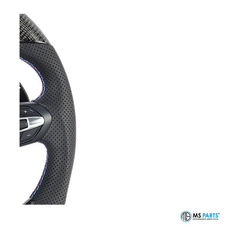 Detail: Griffzone mit Schaltwippe am BMW F-Serie Lenkrad