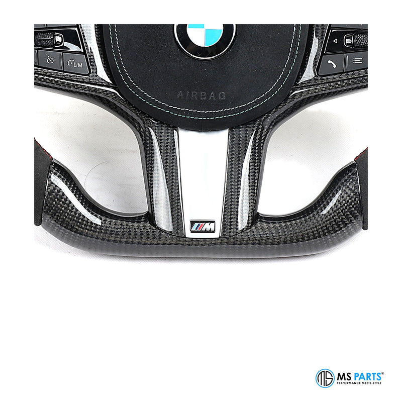 Detail: Carbon-Mittelspange mit M-Emblem, BMW G-Serie Lenkrad