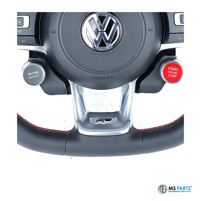 Detail: Carbon-Mittelspange am VW Golf Mk7 Lenkrad