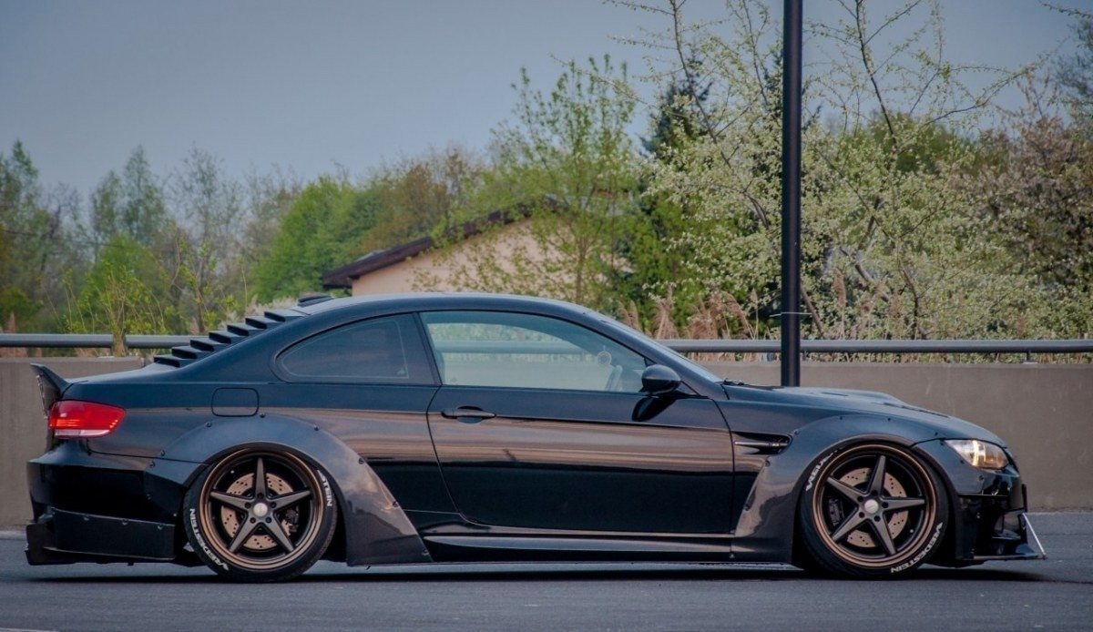 Maxton Design BMW M3 E92 HECKSCHEIBE JALOUSIE