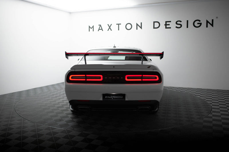 Maxton Design Carbon Spoiler + LED Dodge Challenger Mk3