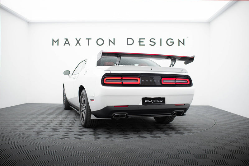 Maxton Design Carbon Spoiler + LED Dodge Challenger Mk3