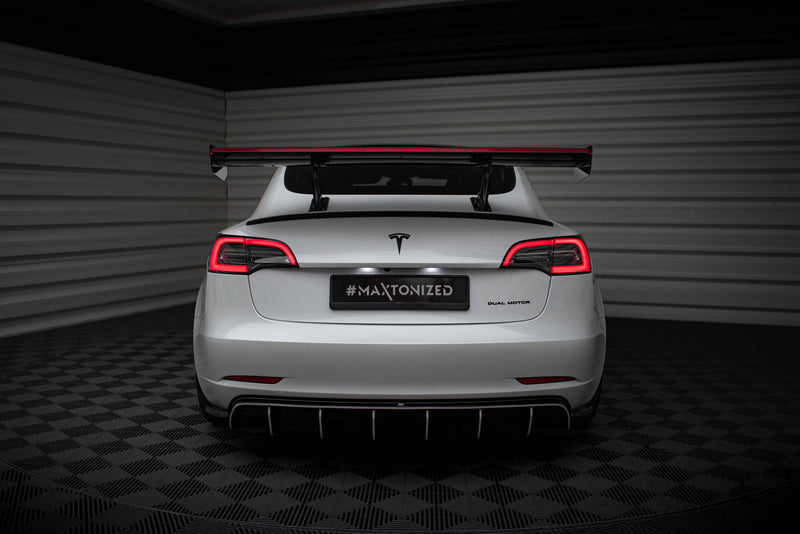 Maxton Design Carbon Spoiler + LED Tesla Model 3