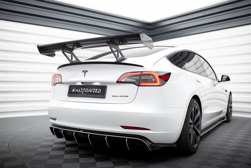 Maxton Design Carbon Spoiler  Tesla Model 3