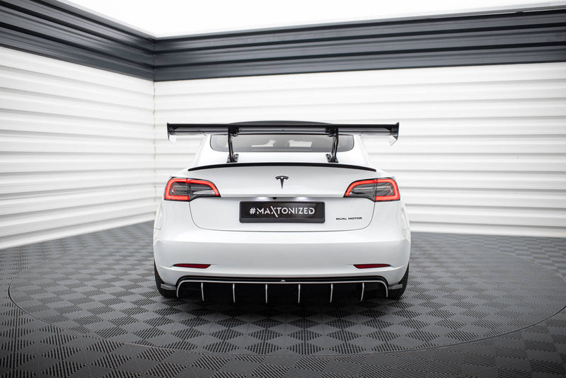 Maxton Design Carbon Spoiler  Tesla Model 3