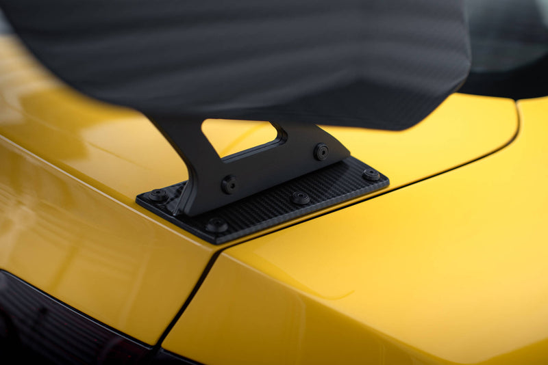 Maxton Design Carbon Spoiler With External Brackets Uprights + LED Audi A5 Coupe 8T