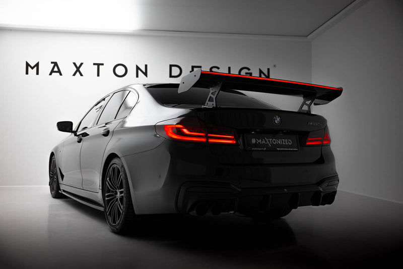 Maxton Design Carbon Spoiler With Internal Brackets Uprights + LED BMW 5 / M5 Sedan G30 / F90