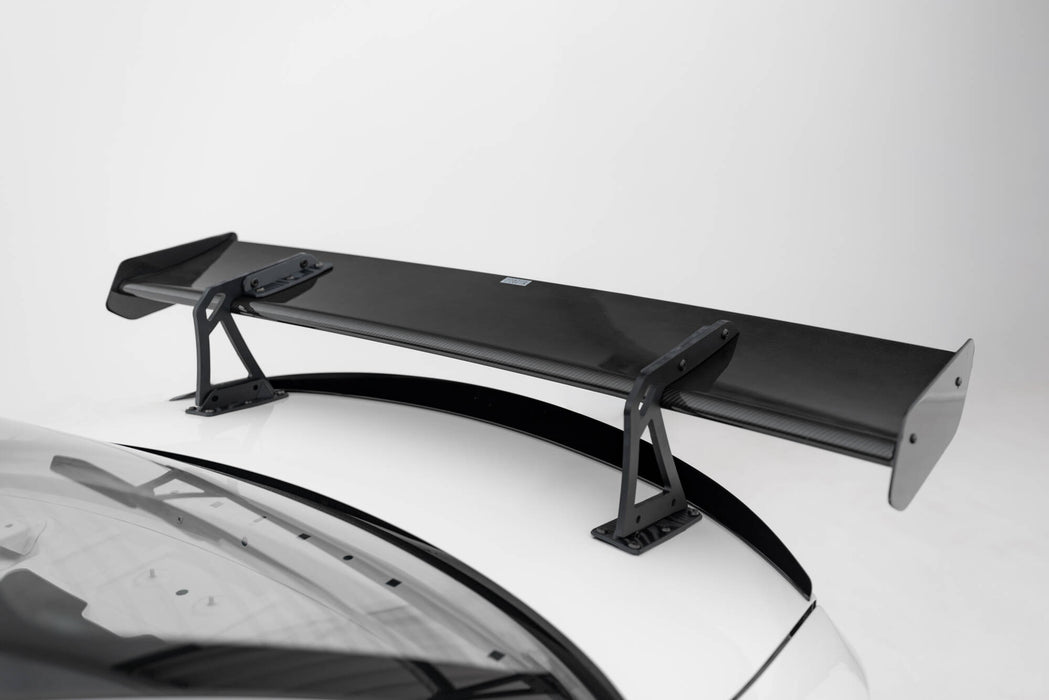 Maxton Design Carbon Spoiler With Upper Swan Mounting + LED BMW 1 M E82