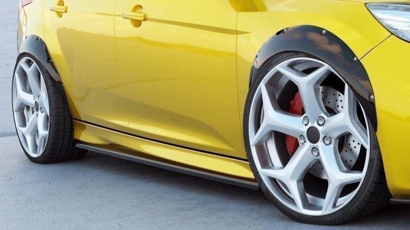 Maxton Design Kotflügelverlängerung Ford Focus ST Mk3