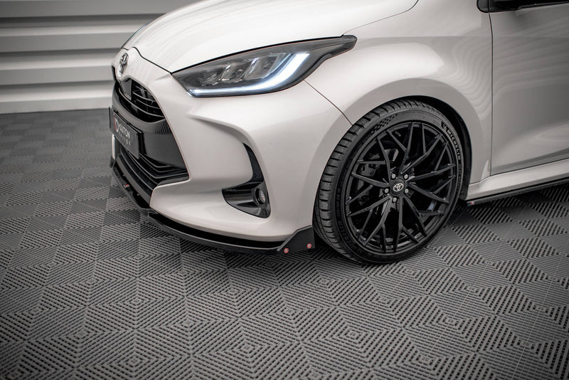 Maxton Design Front Diffusor V.1 + Flaps Toyota Yaris Mk4
