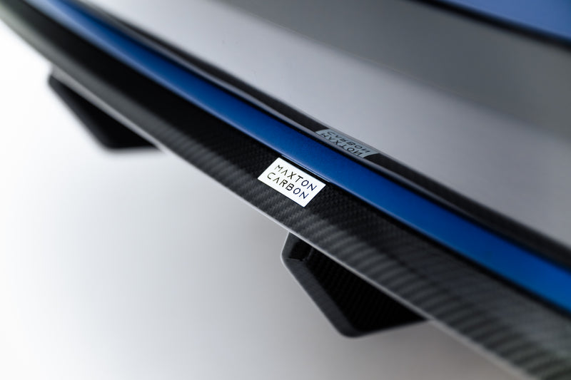 Maxton Design Prepreg Carbon Fiber Rear Diffuser BMW X7 M-Pack G07 / G07 Facelift (version with towbar)