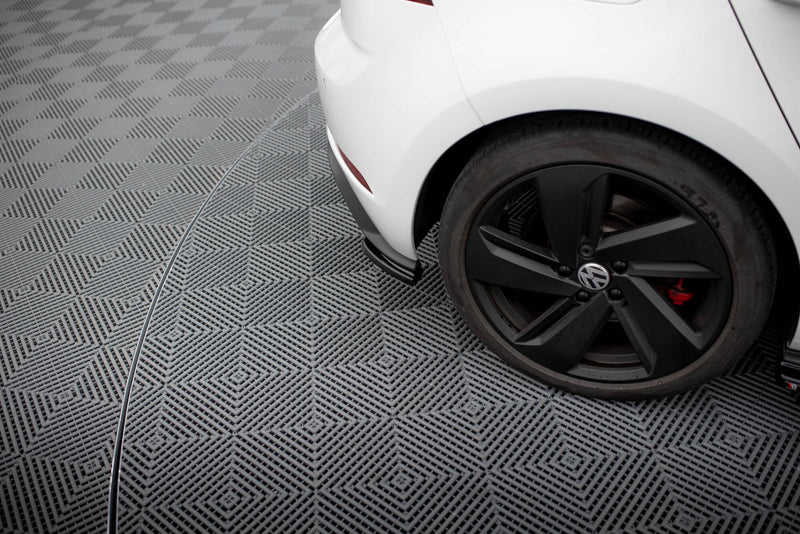 Maxton Design HECK DIFFUSOR SEITE L + R VW GOLF VII GTI FACELIFT