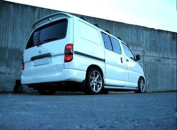 Maxton Design HECKSPOILER TOYOTA HIACE
