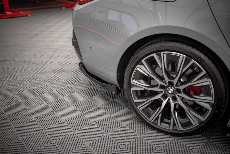 Maxton Design Heck Diffusor Seite V.2 BMW 4 Gran Coupe M-Pack G26