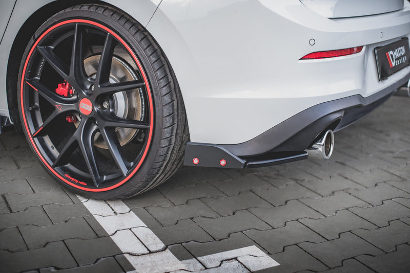Maxton Design Rear Diffuser Side V.2 + Flaps Volkswagen Golf GTI / GTE Mk8