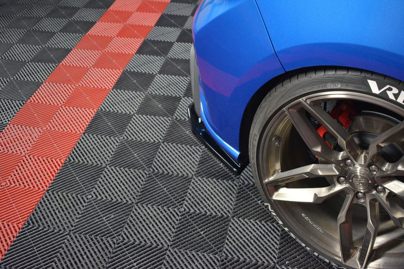 Maxton Design Heck Diffusor Seite V.2 (Für heckansatz v.1) Ford Focus Hatchabck ST-Line