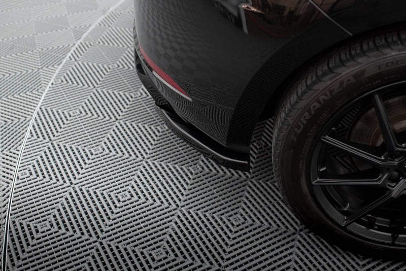 Maxton Design Heck Diffusor Seite V.2 Seat Leon Hatchback Mk3 Facelift