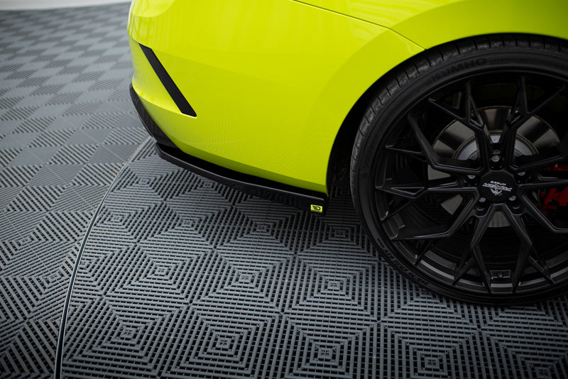 Maxton Design Heck Diffusor Seite V.2 Skoda Octavia RS Mk4