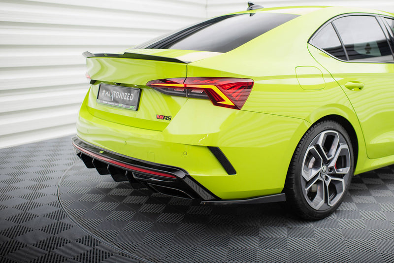 Maxton Design Heck Diffusor Seite V.4 Skoda Octavia RS Mk4