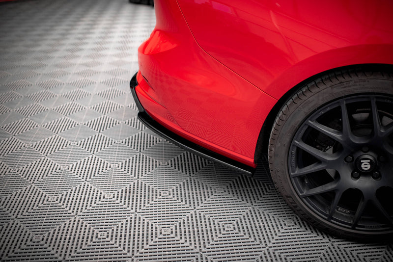 Maxton Design Heck Diffusor Seite V.7 Ford Focus Estate ST Mk4