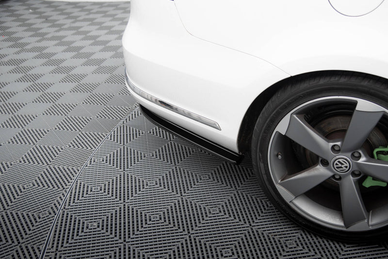 Maxton Design Heck Diffusor Seite Volkswagen Passat Variant B7