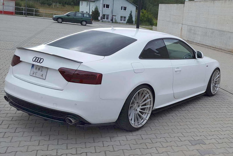 Maxton Design Hinten Splitter AUDI A5 S-LINE NACH FACELIFT (mit einem vertikalen Balken)