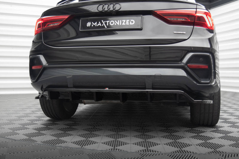 Maxton Design Hinten Splitter (mit einem vertikalem balken) Audi Q3 Sportback F3