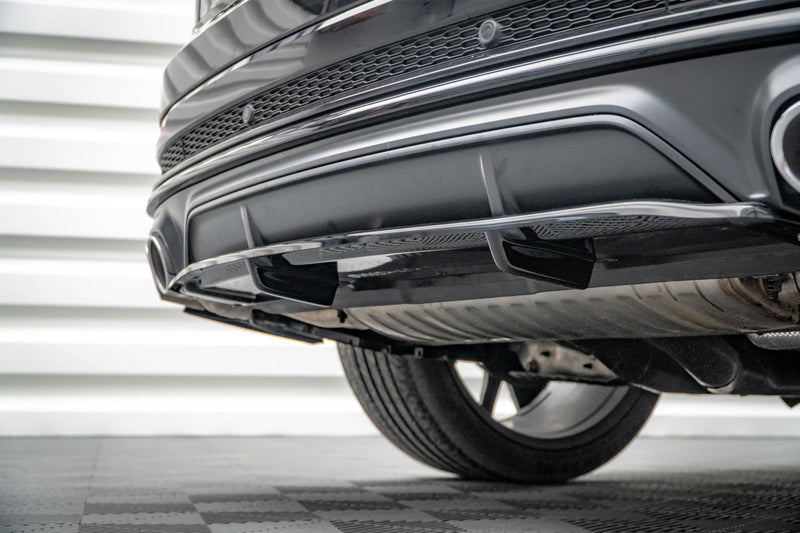 Maxton Design Hinten Splitter (mit einem vertikalem balken) Audi SQ8 Mk1