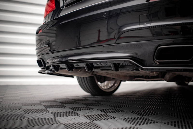 Maxton Design Hinten Splitter (mit einem vertikalem balken) BMW 7 M-Pack F01