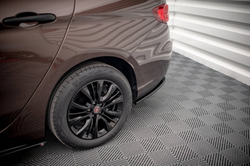 Maxton Design Hinten Splitter (mit einem vertikalem balken) Fiat Tipo S Sedan Mk1