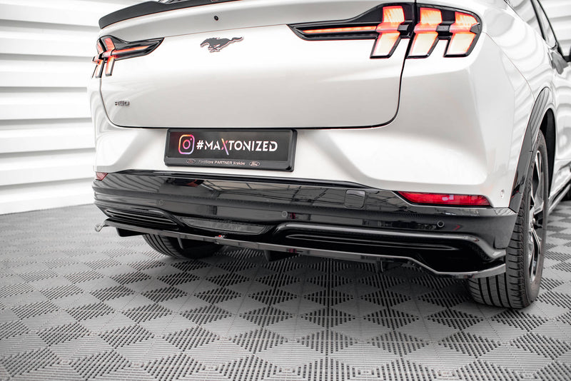 Maxton Design Hinten Splitter (mit einem vertikalem balken) Ford Mustang Mach-E Mk1