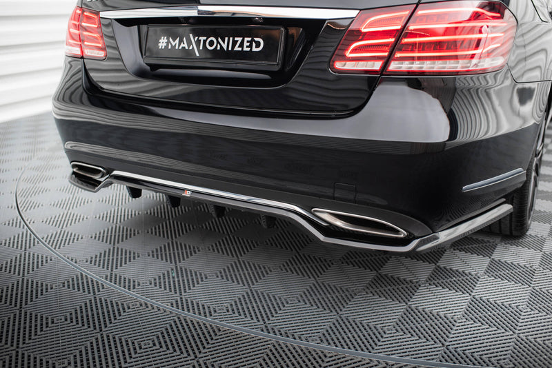 Maxton Design Hinten Splitter (mit einem vertikalem balken) Mercedes-Benz E W212 Facelift