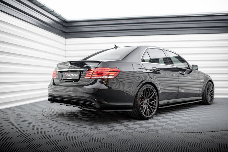 Maxton Design Hinten Splitter (mit einem vertikalem balken) Mercedes-Benz E63 AMG Sedan W212 Facelift