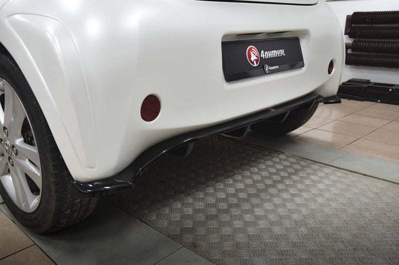 Maxton Design Hinten Splitter (mit einem vertikalem balken) Toyota IQ