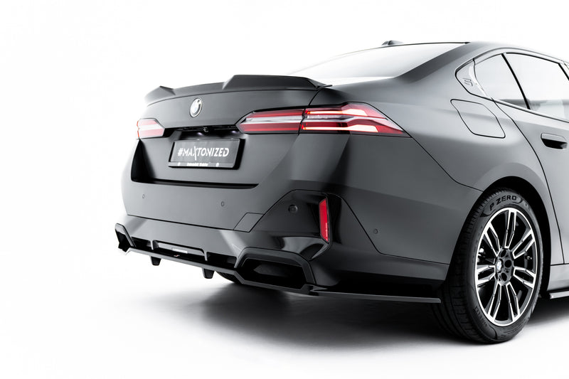 Maxton Design Hinten Splitter (mit einem vertikalem balken) V.2 BMW 5 / i5 M-Pack G60