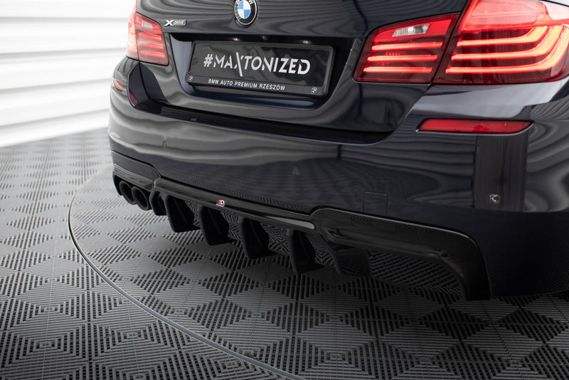 Maxton Design Heckansatz V.2 BMW 5 M-Pack F10 / F11 (Version mit einseitigem Doppelauspuff)