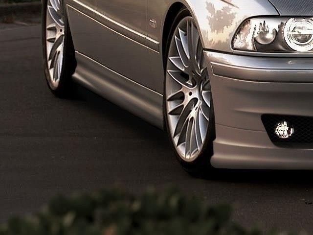 Maxton Design SEITENSCHWELLER BMW 5 E39 MAFIA