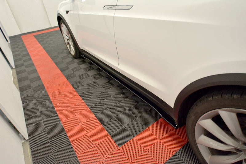 Maxton Design SEITENSCHWELLER DIFFUSOR V.2 TESLA MODEL X