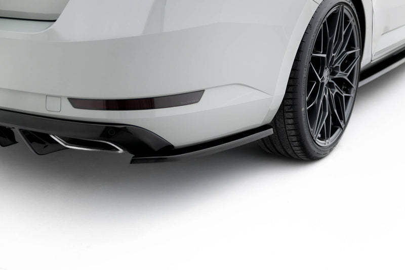 Maxton Design Diffusor Satz Skoda Superb Liftback Mk3