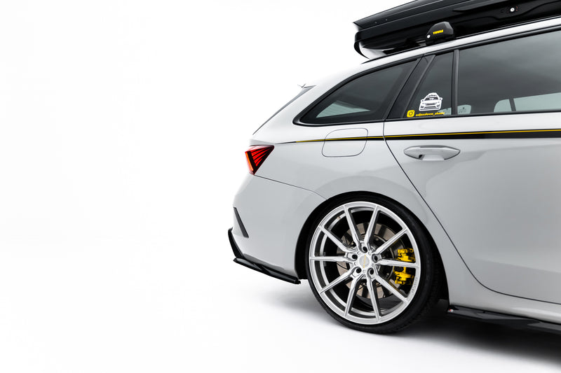 Maxton Design Diffusor Satz V.1 Skoda Octavia RS Combi Mk4