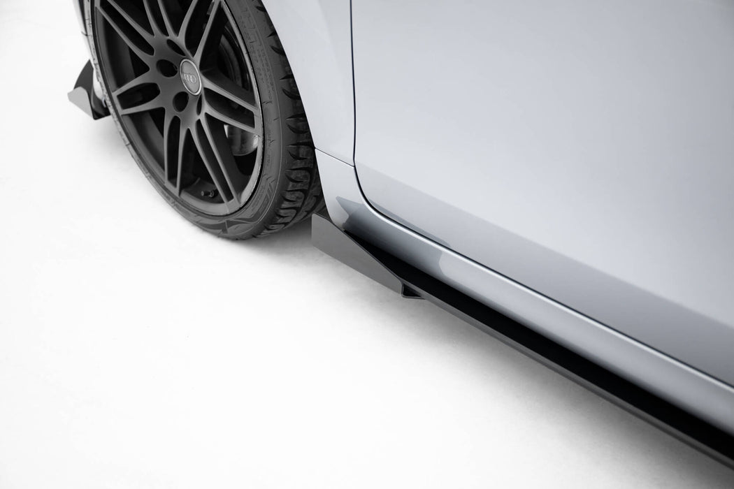 Maxton Design Side Flaps Audi TT S / TT S-Line 8J Facelift