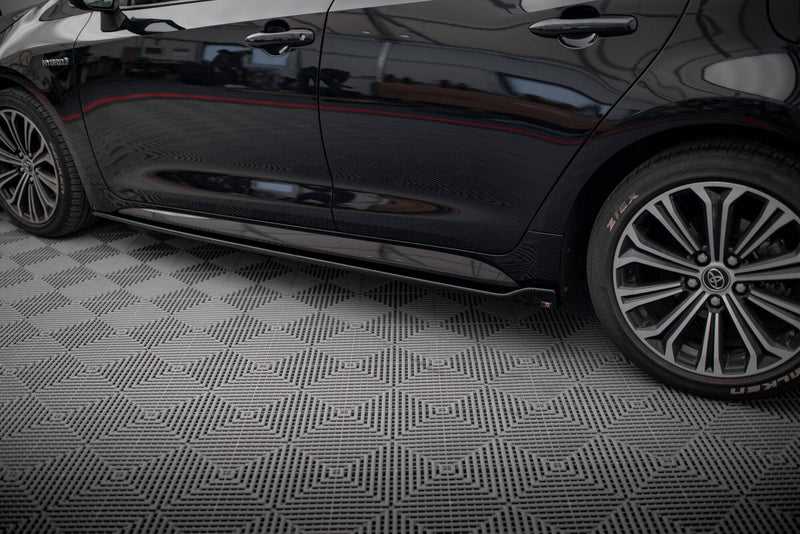 Maxton Design Seitenschweller Diffusor Toyota Corolla XII Hatchback