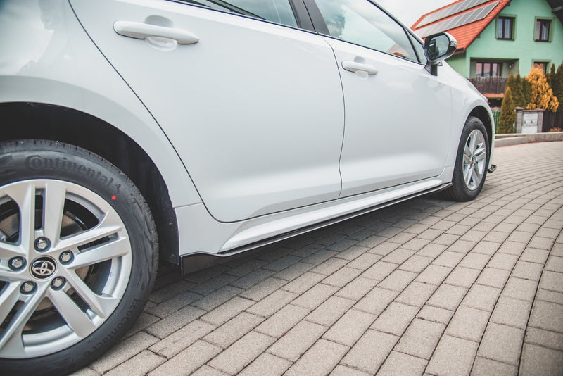 Maxton Design Seitenschweller Diffusor Toyota Corolla XII Touring Sports