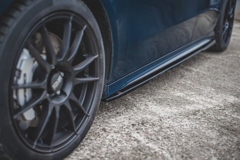 Maxton Design Seitenschweller Diffusor V.1  Mercedes A35 AMG / AMG-Line W177