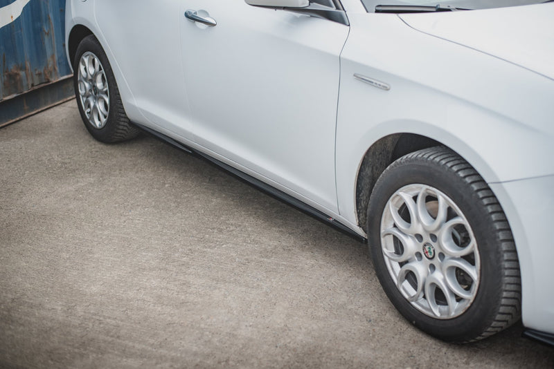 Maxton Design Side Skirt Diffuser V.2 Alfa Romeo Giulietta